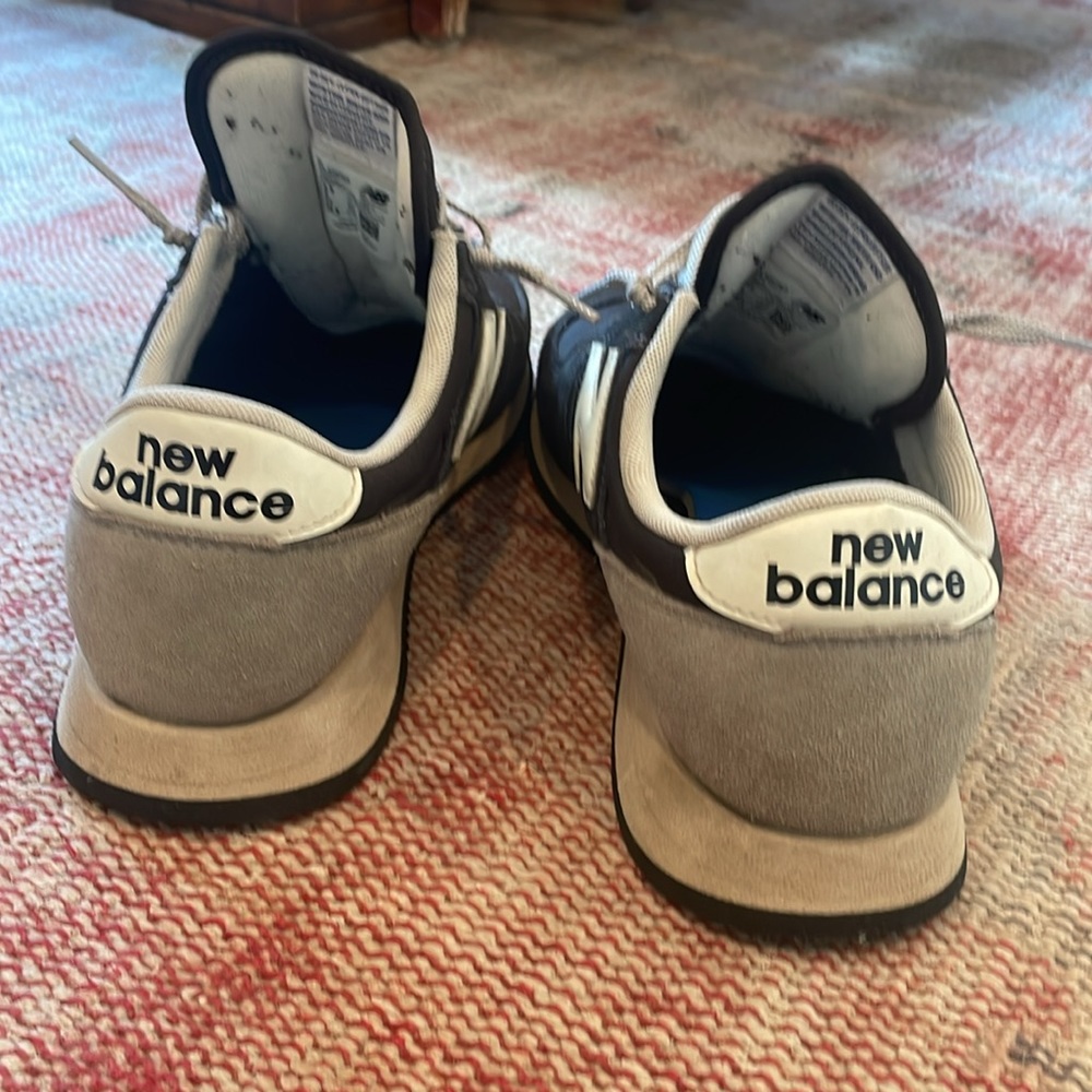 New balance 420 men’s sneakers. - Picture 2 of 5